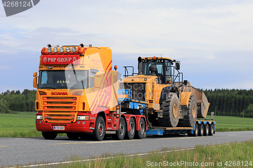 Image of Customized Semi Trailer Hauls Large Wheel Loader 