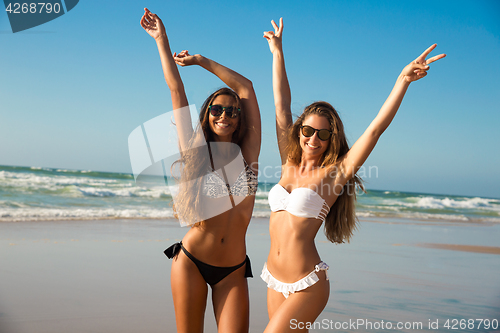 Image of We love beach