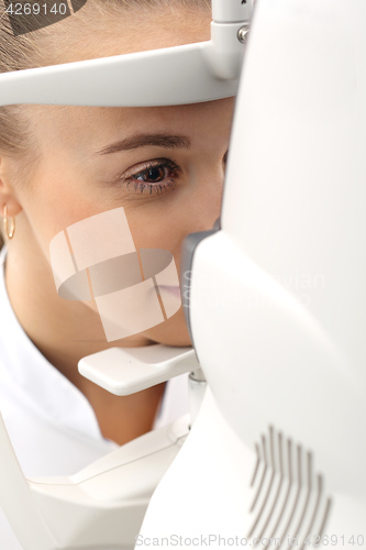 Image of Ophthalmologist, eye test computer.