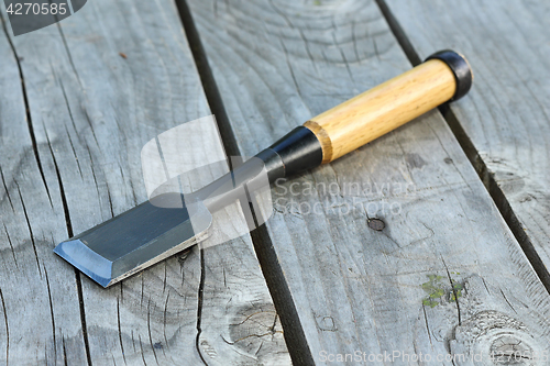 Image of carpentry manual chisel