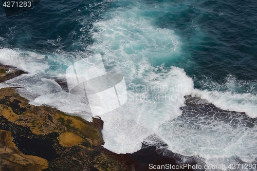 Image of Waves hitting shore