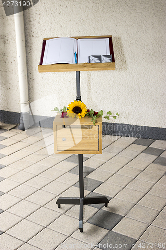 Image of Condolences Book with Sun Flower and Ivy 