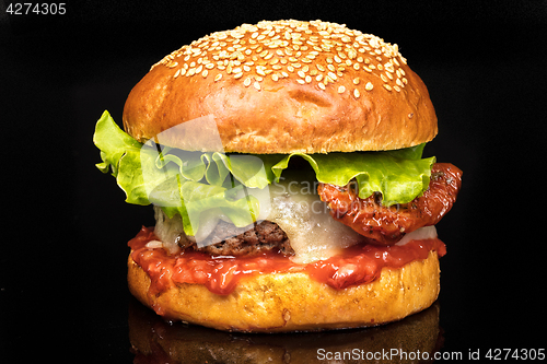 Image of Burger With Vegetables