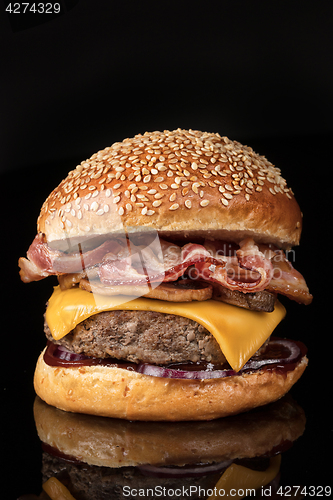 Image of Burger With Vegetables