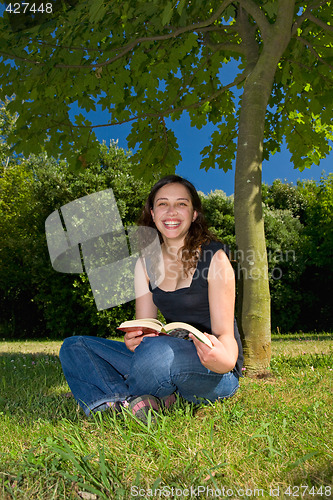 Image of Reading in the park