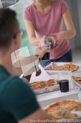 Image of couple have a lunch break