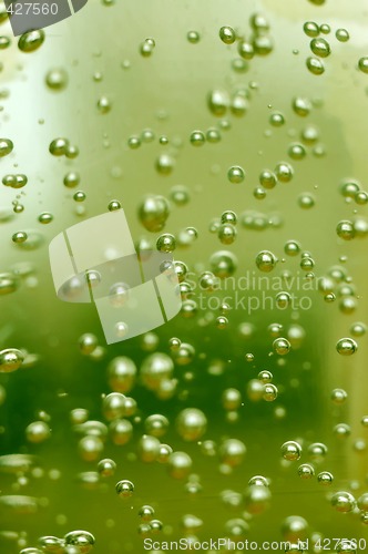 Image of water with bubbles