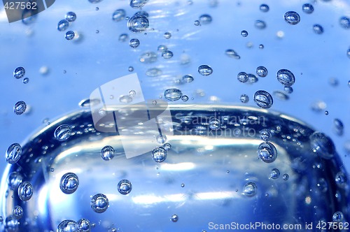 Image of Blue water with bubbles