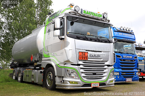Image of Silver DAF XF 105 Tank Truck of Rautalin on the Show