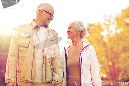 Image of senior couple in park