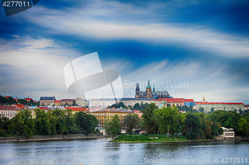 Image of prague castle and river