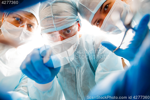 Image of Surgery team in operating room
