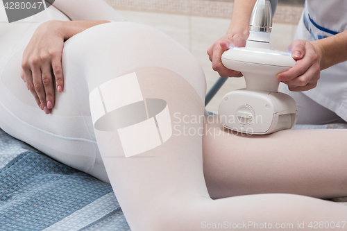 Image of LPG, and body contouring treatment in clinic