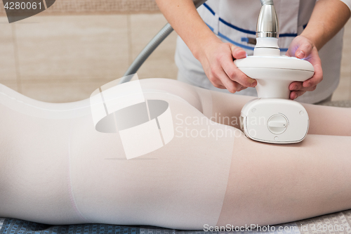 Image of LPG, and body contouring treatment in clinic