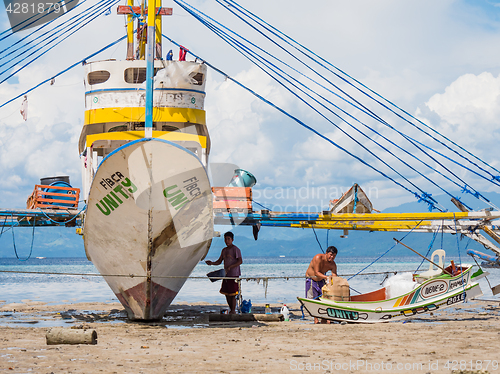 Image of Fishermen in The Philippines