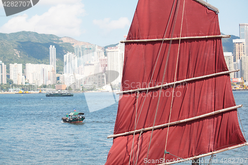 Image of Chinese sailing ship in Hong Kong Victoria Habour 