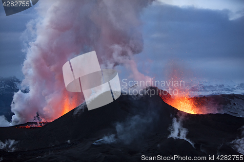 Image of Volcano eruption