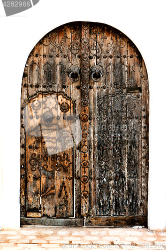 Image of old wooden door