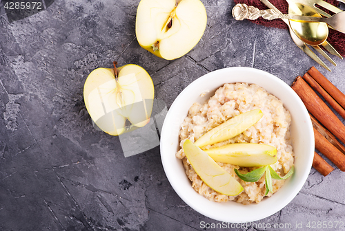 Image of oat porridge