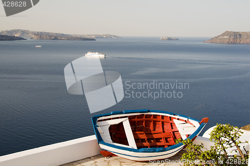 Image of old fishing boat caldera oia santorini