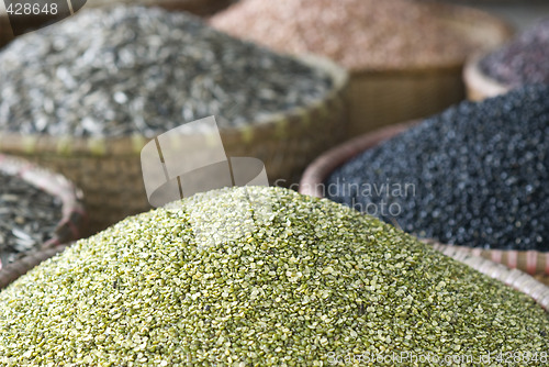 Image of Seeds in a market