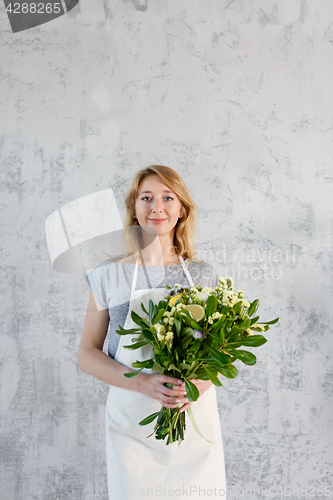 Image of Image of florist with bouquet