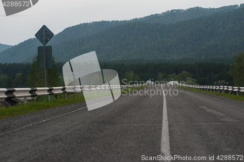 Image of Beauty road M52 called Chemalsky trakt