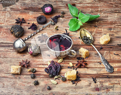 Image of Tea and ingredients