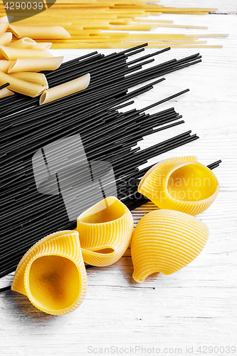 Image of spaghetti for cooking pasta