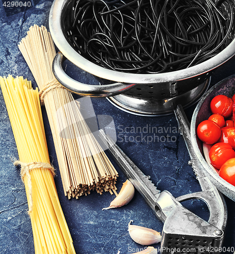 Image of spaghetti for cooking pasta