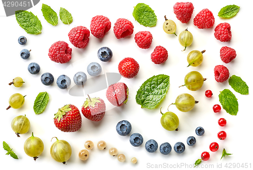 Image of pattern of fresh berries