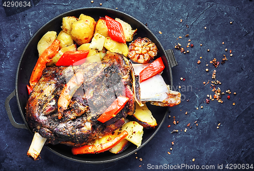 Image of Roast mutton in the pan