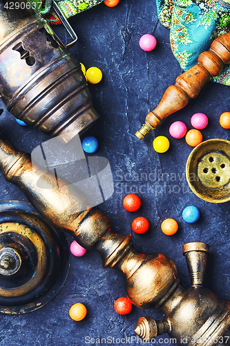 Image of hookah and bubble gum