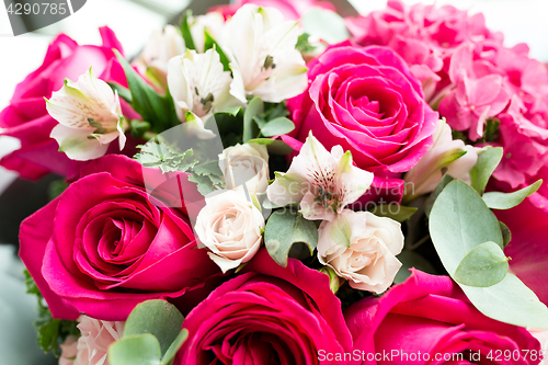 Image of Red roses bouquet 