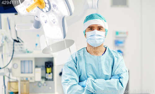 Image of surgeon in operating room at hospital