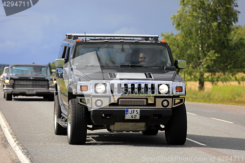 Image of Hummer H2 Truck on Highway