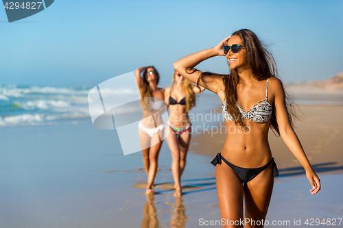 Image of We love beach