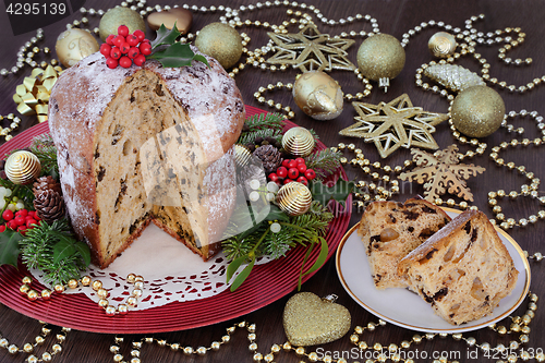 Image of Panettone Christmas Cake