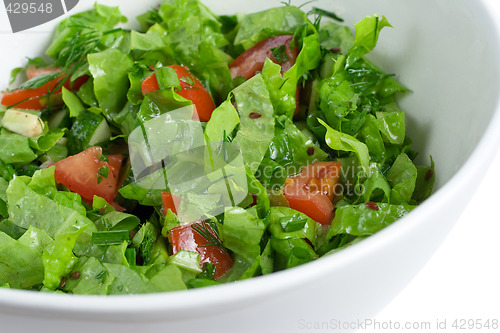 Image of green salad in a bowl