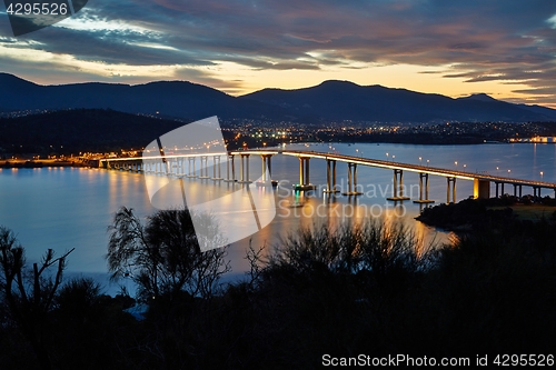 Image of Tasman Bridge at night