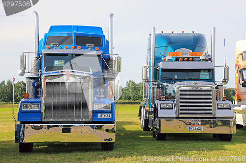 Image of Classic Kenworth and Freightliner Trucks on Display