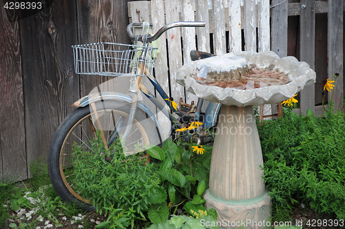 Image of Vintage rusty bike.