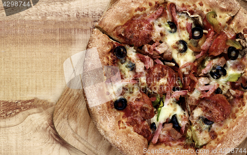 Image of Pepperoni and Black Olives Pizza