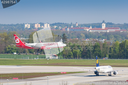 Image of Airplane Boeing 737 of Air Berlin airline