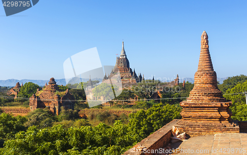 Image of Bagan buddha tower at day