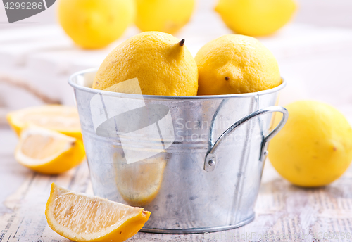 Image of fresh lemons