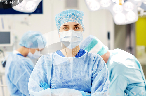 Image of surgeon in operating room at hospital