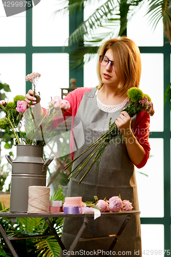 Image of Image of florist at work