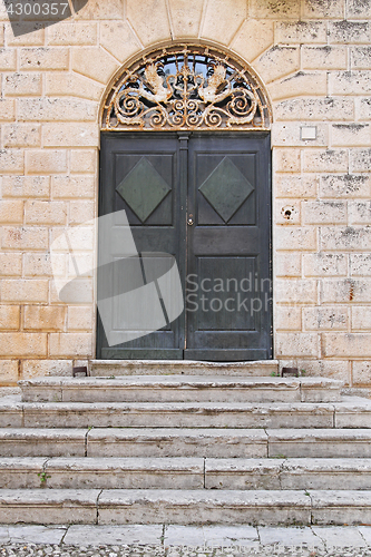 Image of Arch door