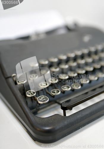 Image of Old typing machine